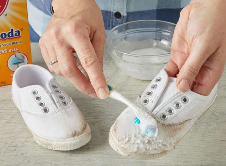 how-to-clean-white-tennis-shoes-best-ways-to-clean-tennis-shoes